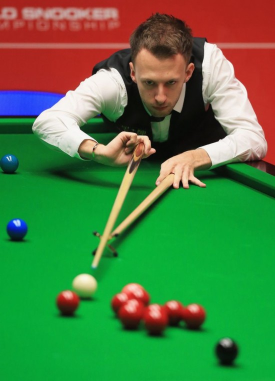 能的合作背 能的合作背